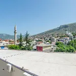 아파트 Light De Luxe - With Old Bridge View *