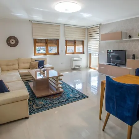 Light De Luxe - With Old Bridge View Daire *