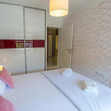 アパート Light De Luxe - With Old Bridge View *