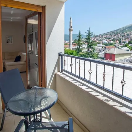 Light De Luxe - With Old Bridge View *