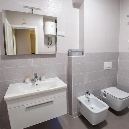 Light De Luxe - With Old Bridge View Daire