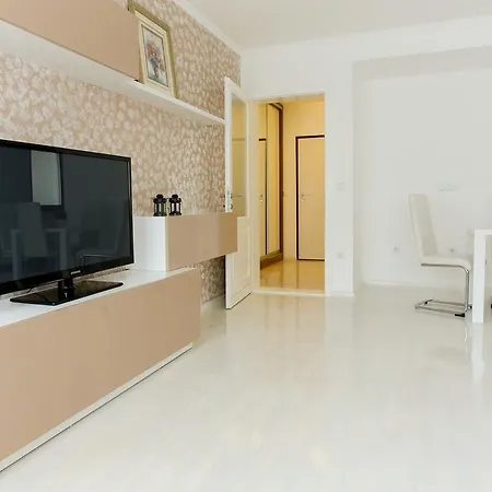 アパート Light De Luxe - With Old Bridge View モスタル